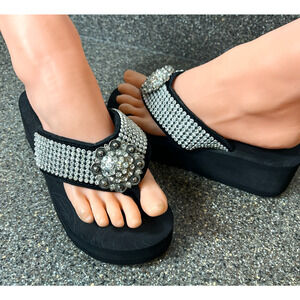 Montana West Women's Size 6 Comfort Casual Wedge Rhinestones Bling Thong Sandals